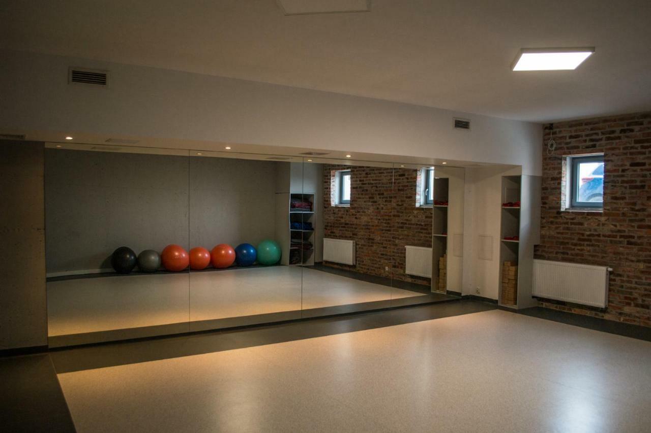 Zyczliwa Centrum Konferencyjno-Sportowe Вроцлав Екстер'єр фото